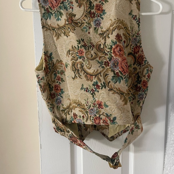Princess Polly Multicolor Floral Tapestry Vest - Picture 2 of 2